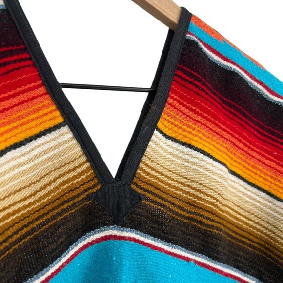 Pomponio Ranch Mexican Pattern Sarape - Picture 3 of 6